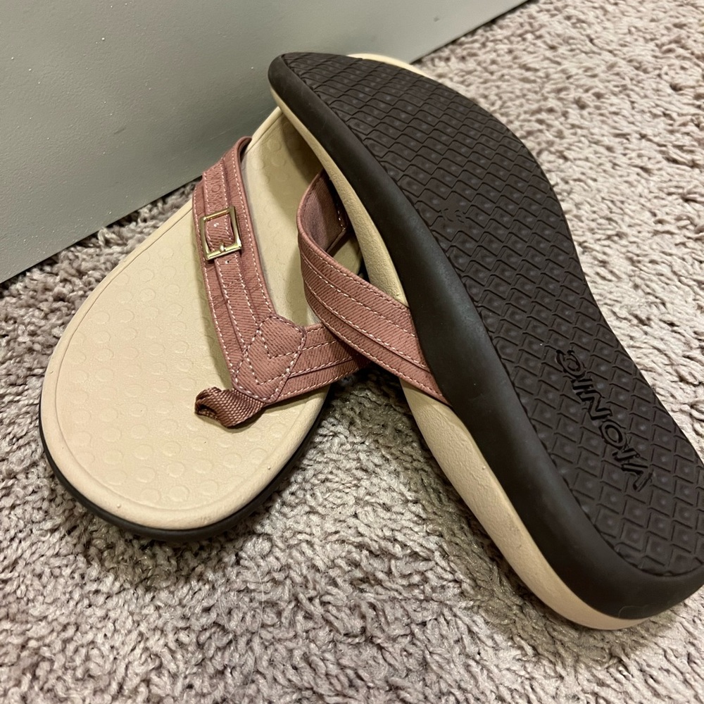 Vionic Flip Flops
